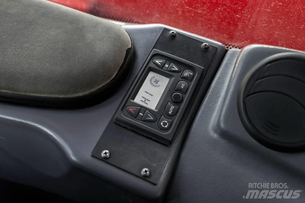 Manitou MHT 780 伸縮臂操作車
