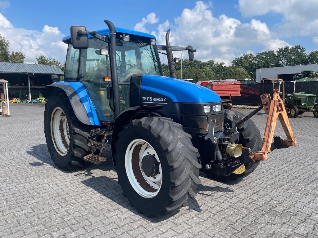 New Holland TS 115 曳引機