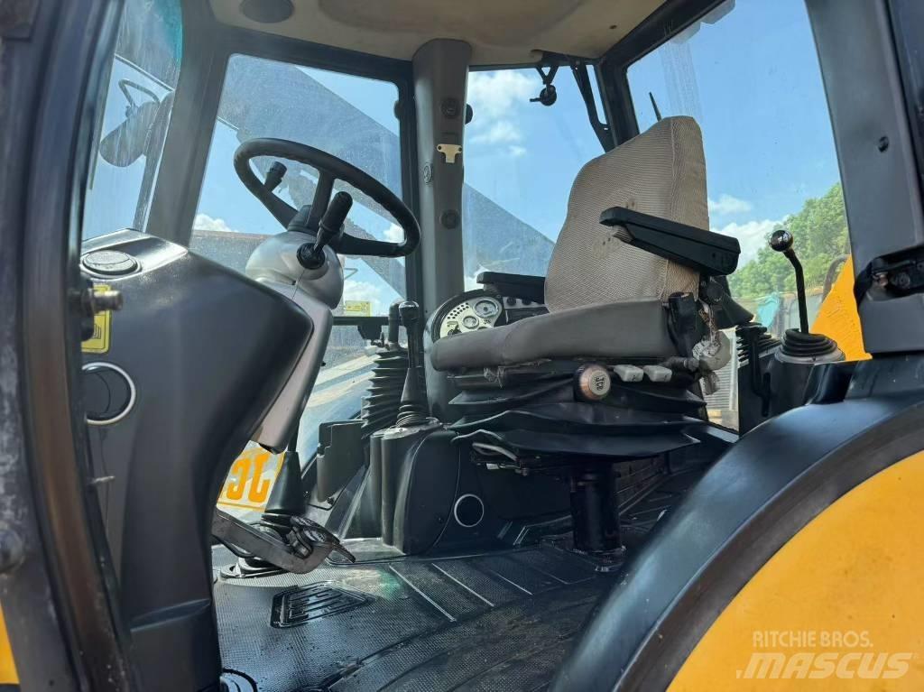JCB 3 CX 反鏟裝載機