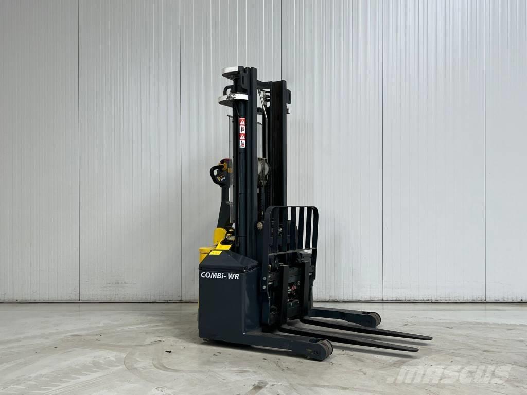 Combilift WR 自走式堆積機