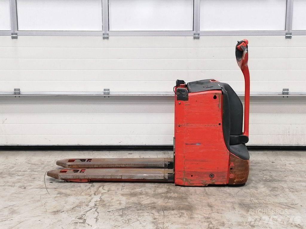 Linde T16L 手拉式油壓拖板車