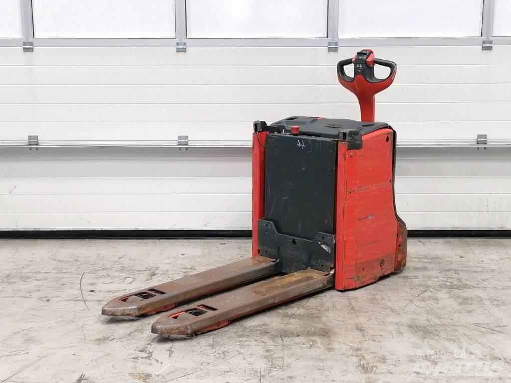 Linde T16L 手拉式油壓拖板車