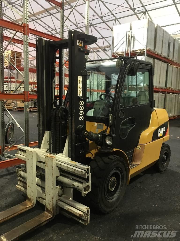 CAT DP 50 N 柴油卡車
