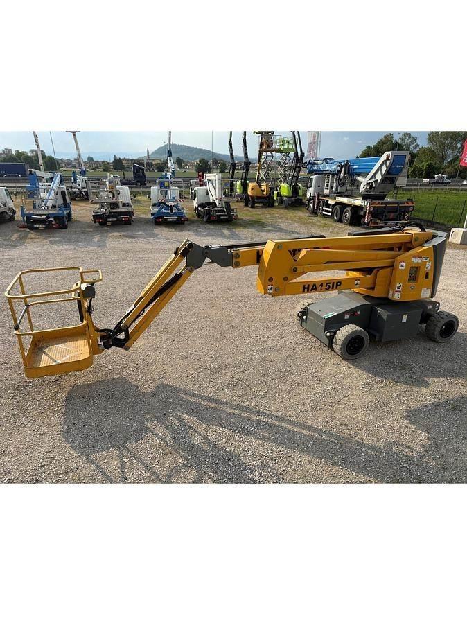 Haulotte HA15IP 卡車裝載高空作業車