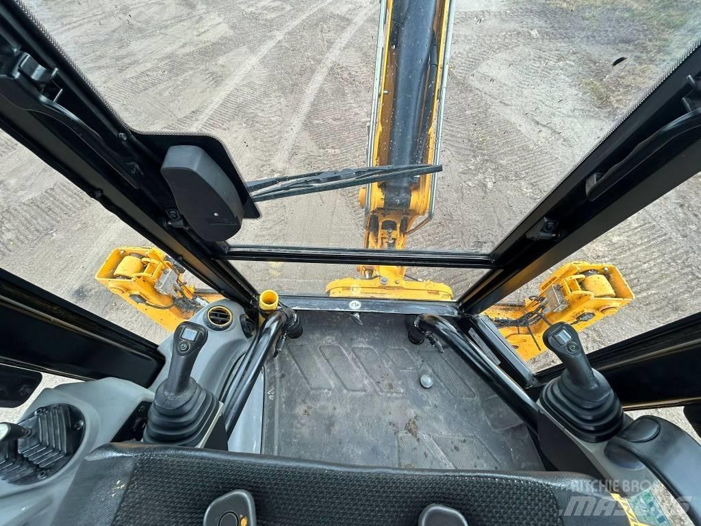 JCB 3 CX 反鏟裝載機