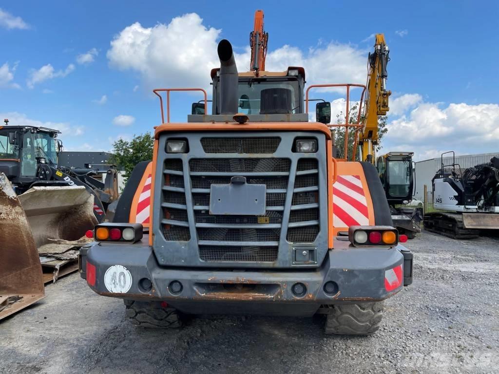 Doosan DL 420 輪胎式裝載機