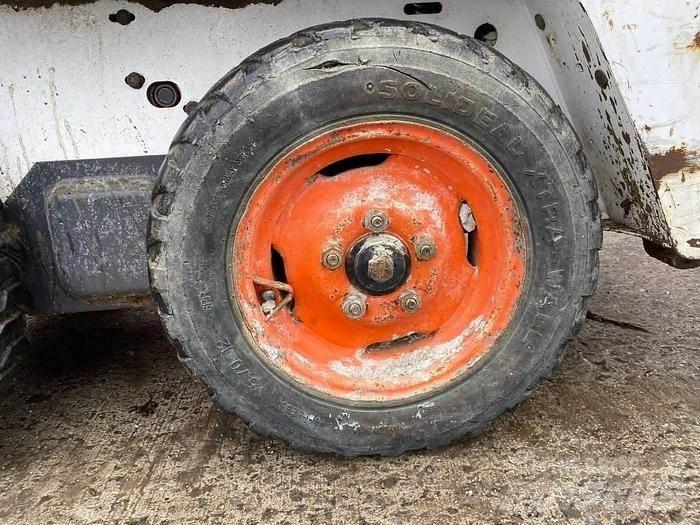 Bobcat S70 輪胎式裝載機