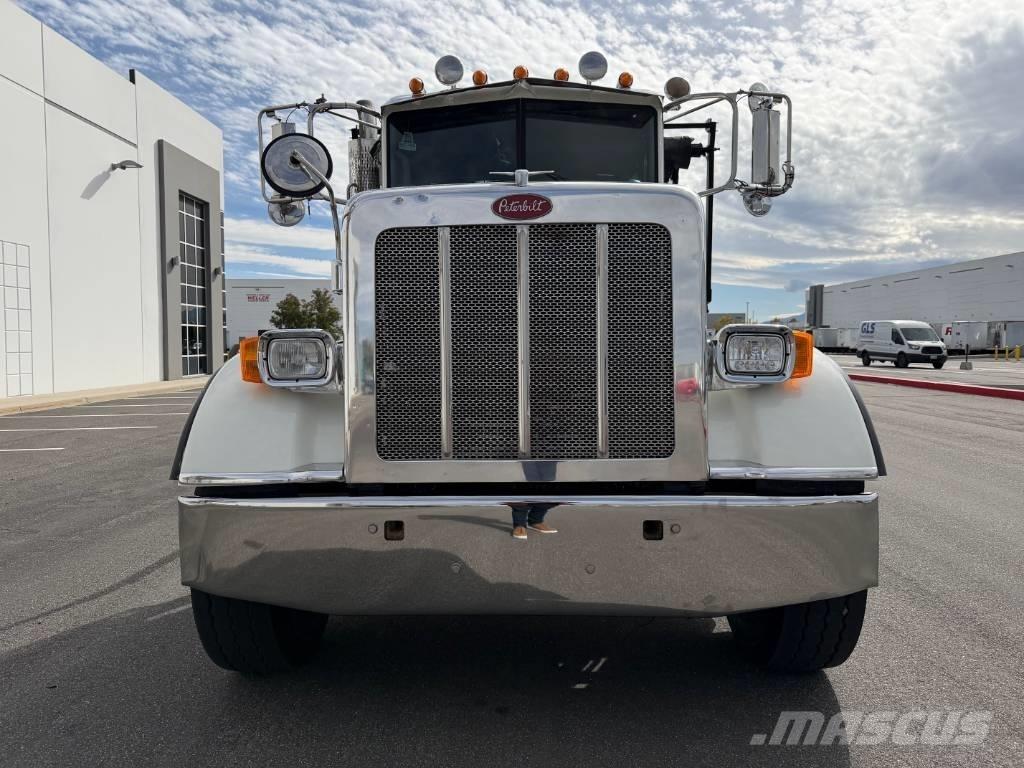 Peterbilt 365 起重可拆卸式卡車