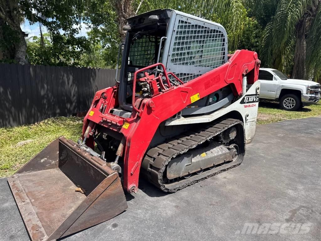 Takeuchi TL10 滑移轉向裝載機