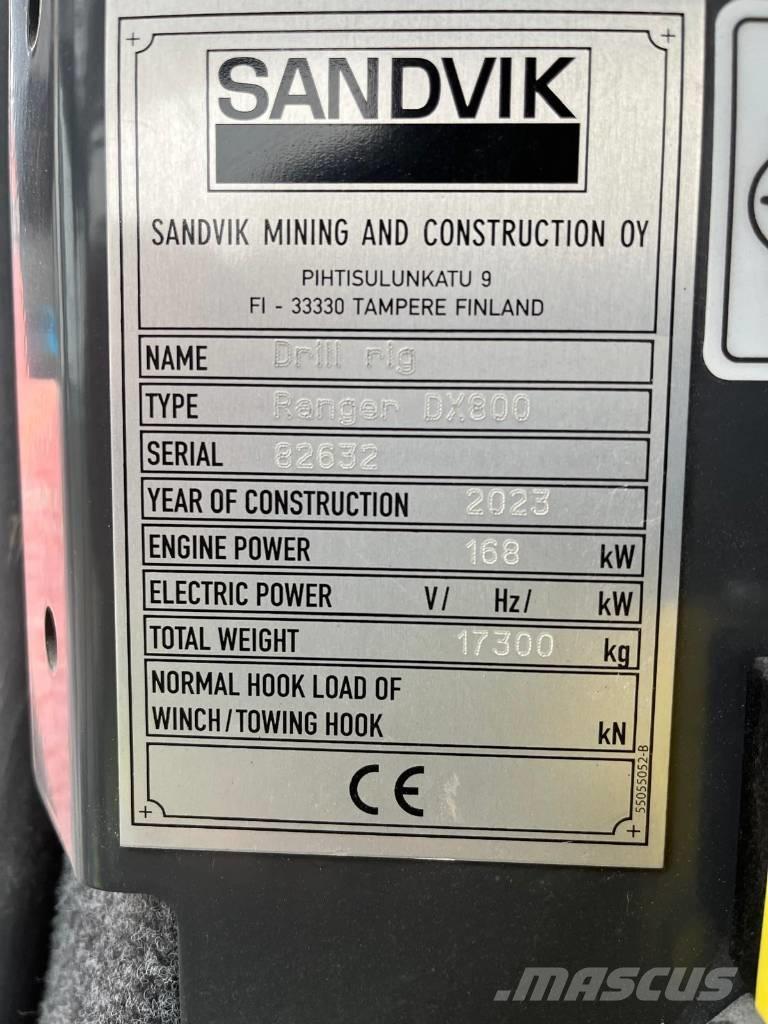 Sandvik DX800 鑽孔機