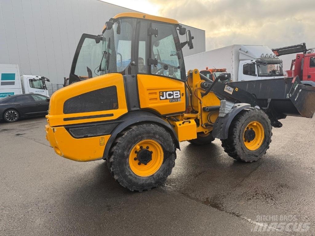 JCB 409 SV 反鏟裝載機
