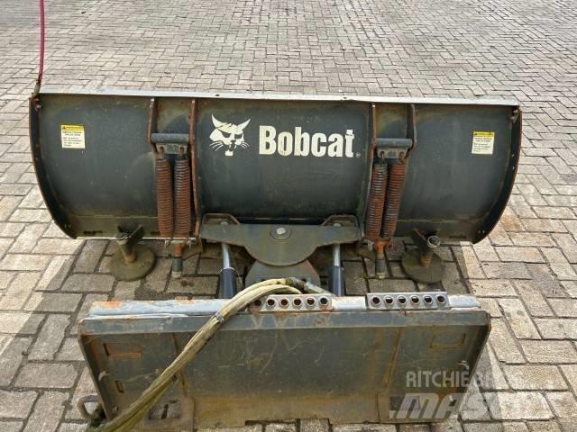 Bobcat 72 Snow Blade 滑移轉向裝載機