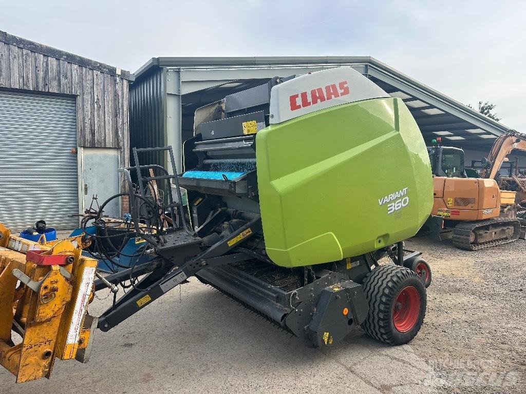 CLAAS Variant 360 圓型牧草打包機
