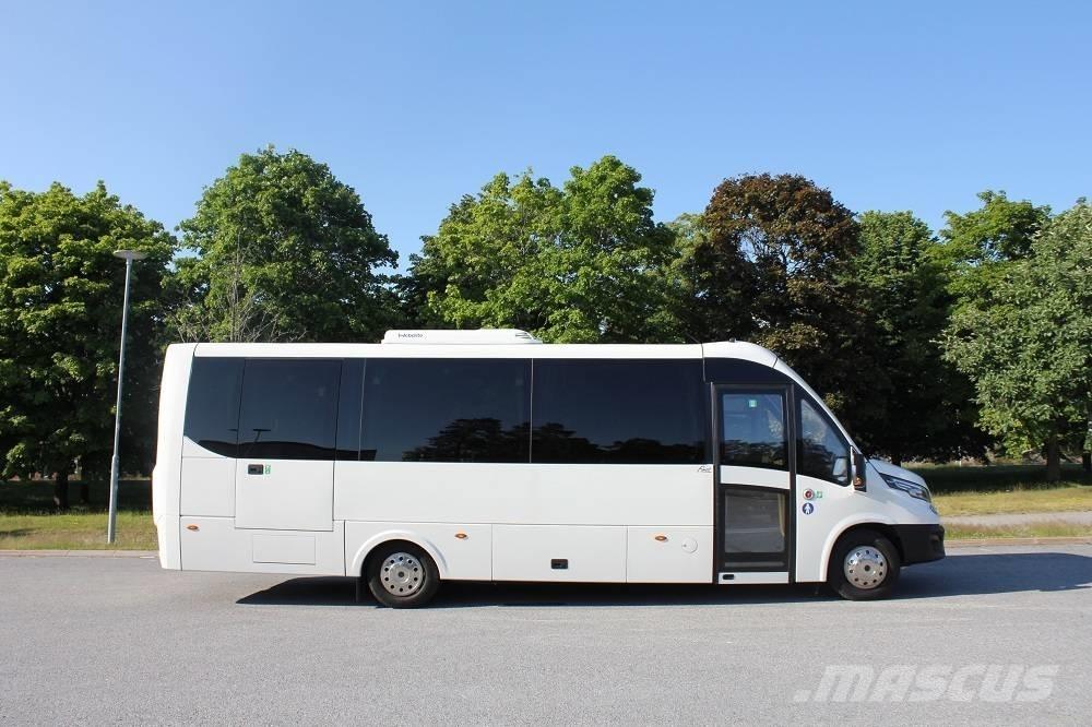 Iveco Rosero First 校車