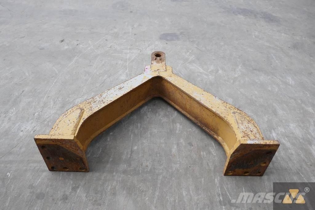 CAT D6 Drawbar 其他組件