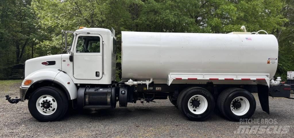 Peterbilt 348 水車