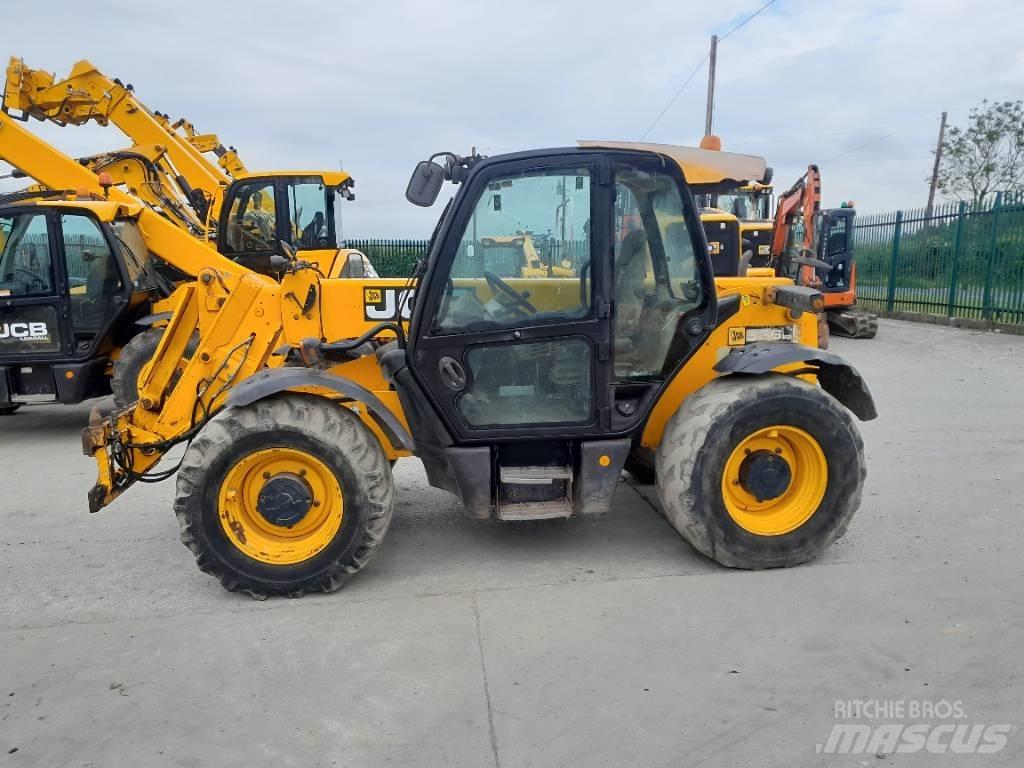 JCB 536-60 伸縮臂操作車
