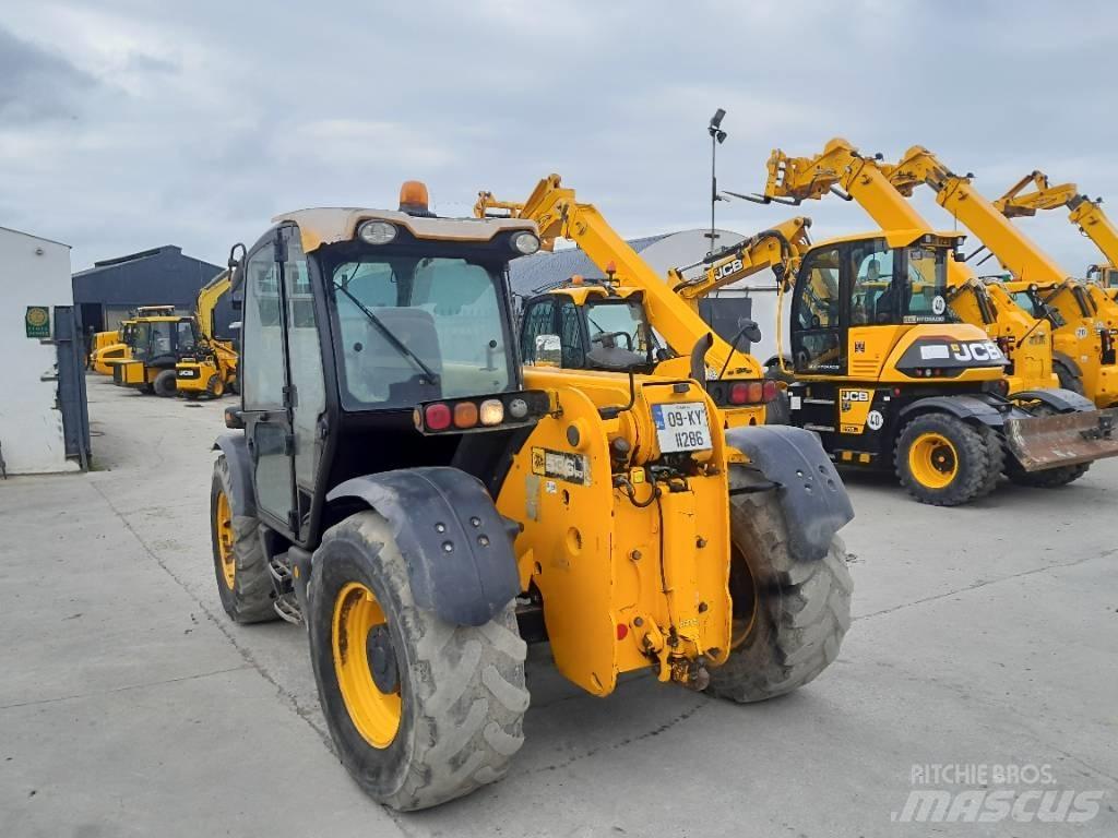 JCB 536-60 伸縮臂操作車