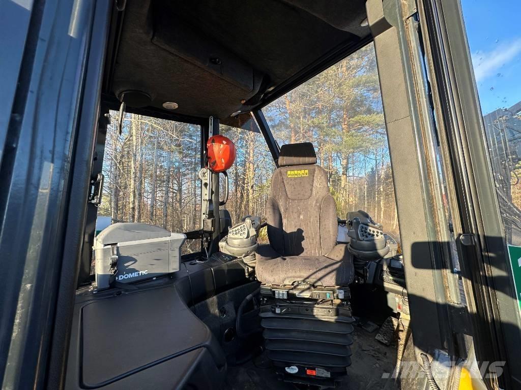 Ponsse Ergo 8W 收穫機