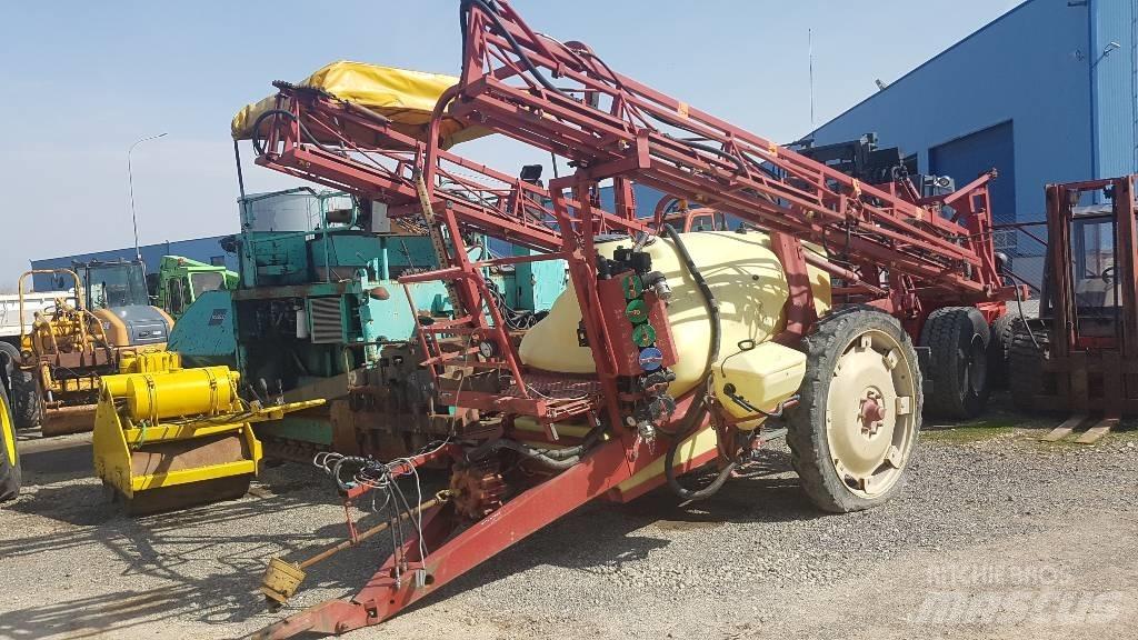 Hardi Commander 2200 噴霧機