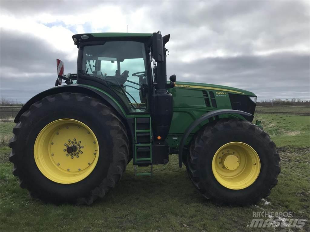 John Deere 6250R 曳引機