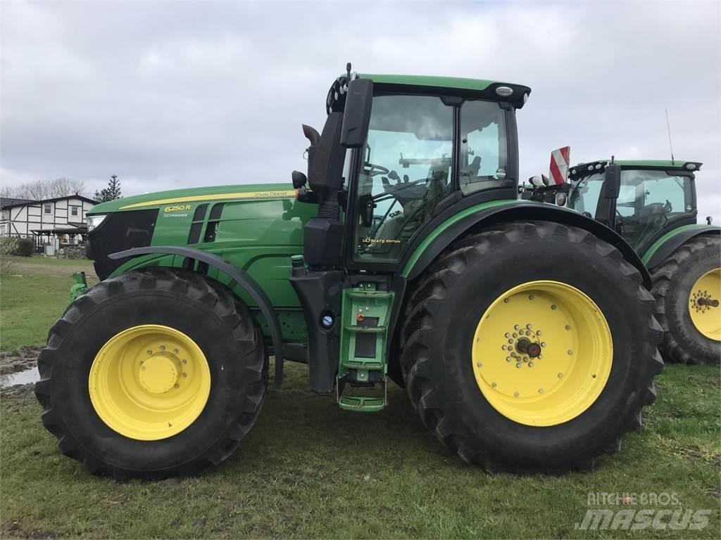 John Deere 6250R 曳引機