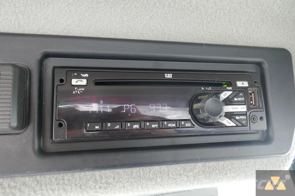 CAT 966M 輪胎式裝載機