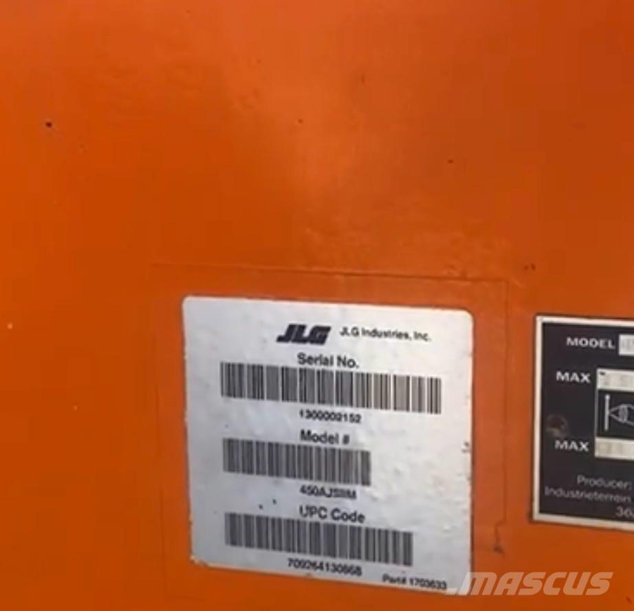 JLG AJ450 曲臂高空作業車