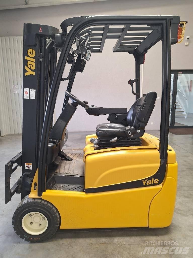 Yale ERP15VT SWB 電動堆高機