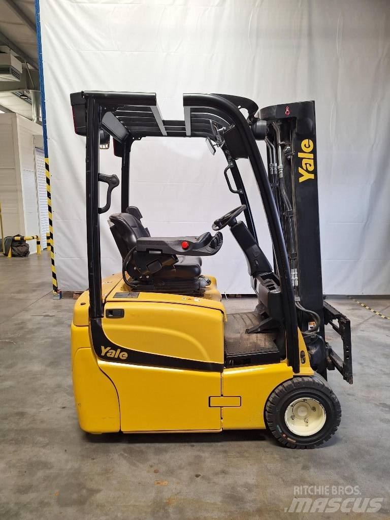 Yale ERP15VT SWB 電動堆高機