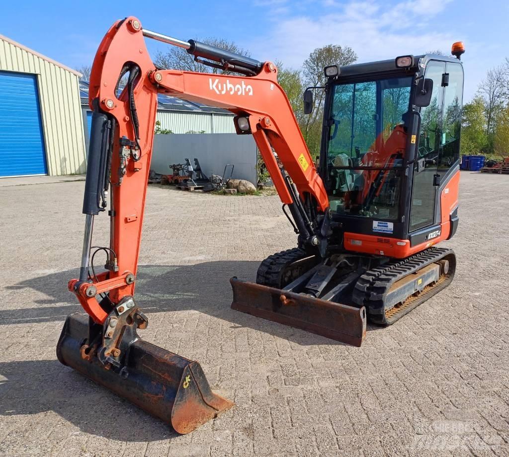 Kubota KX027-4 小型挖土機/掘鑿機<7t(小型挖掘機)
