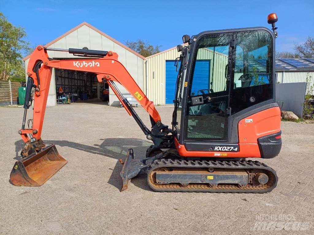 Kubota KX027-4 小型挖土機/掘鑿機<7t(小型挖掘機)