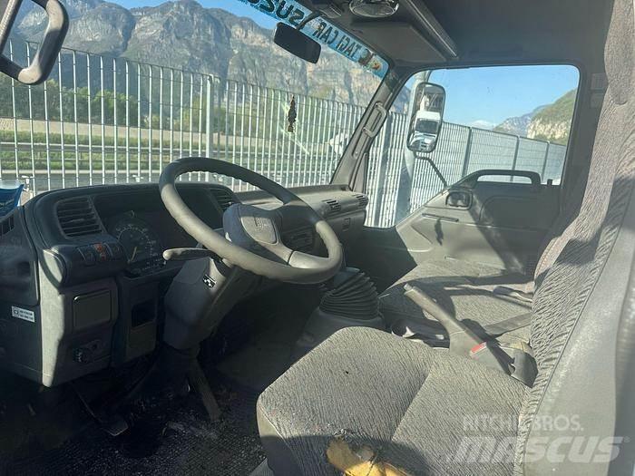 Isuzu 15.75 傾卸車