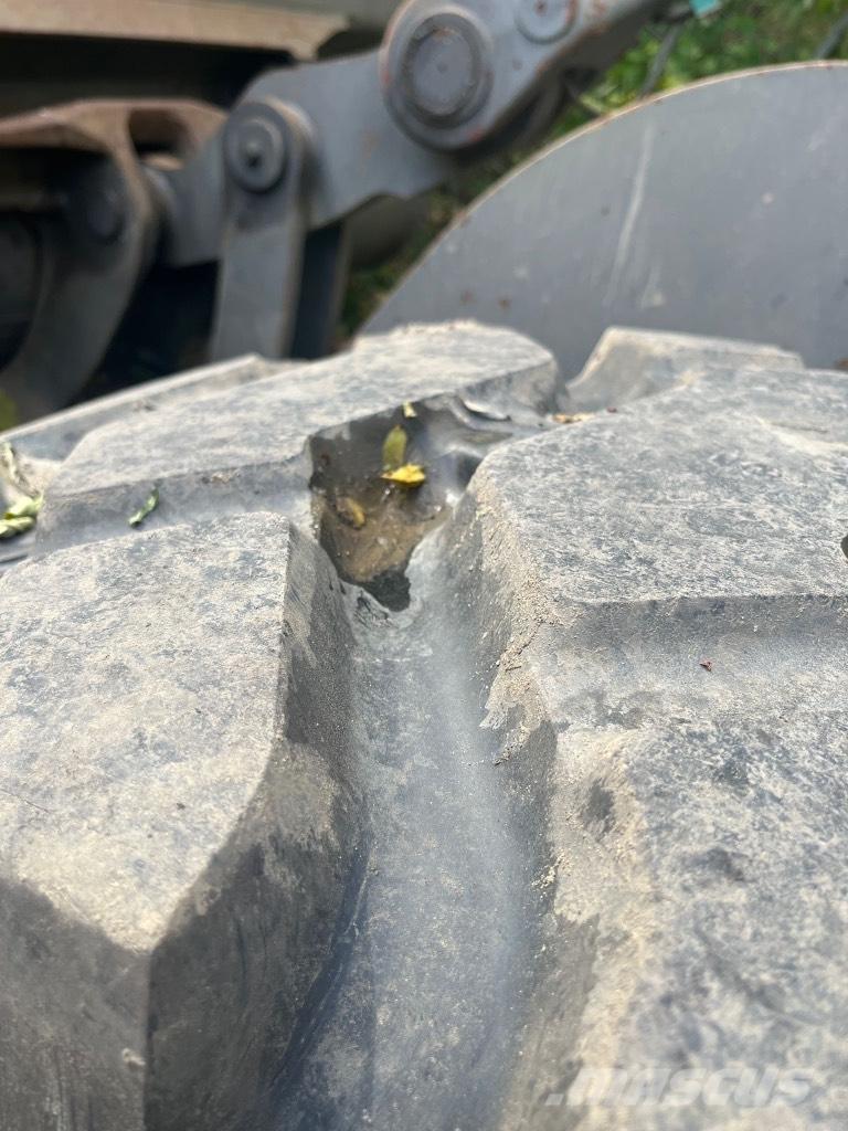 Volvo 110H 輪胎式裝載機