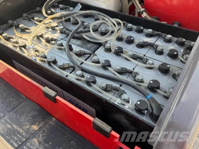 Manitou ME 425 電動堆高機