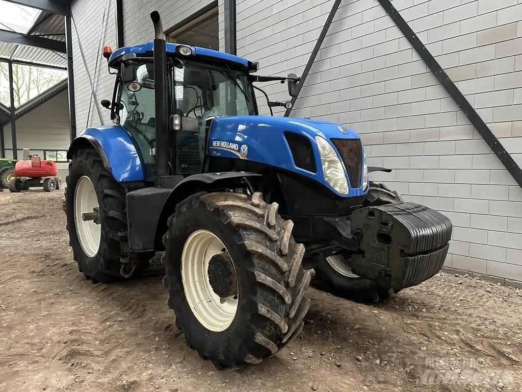 New Holland T7.250 曳引機