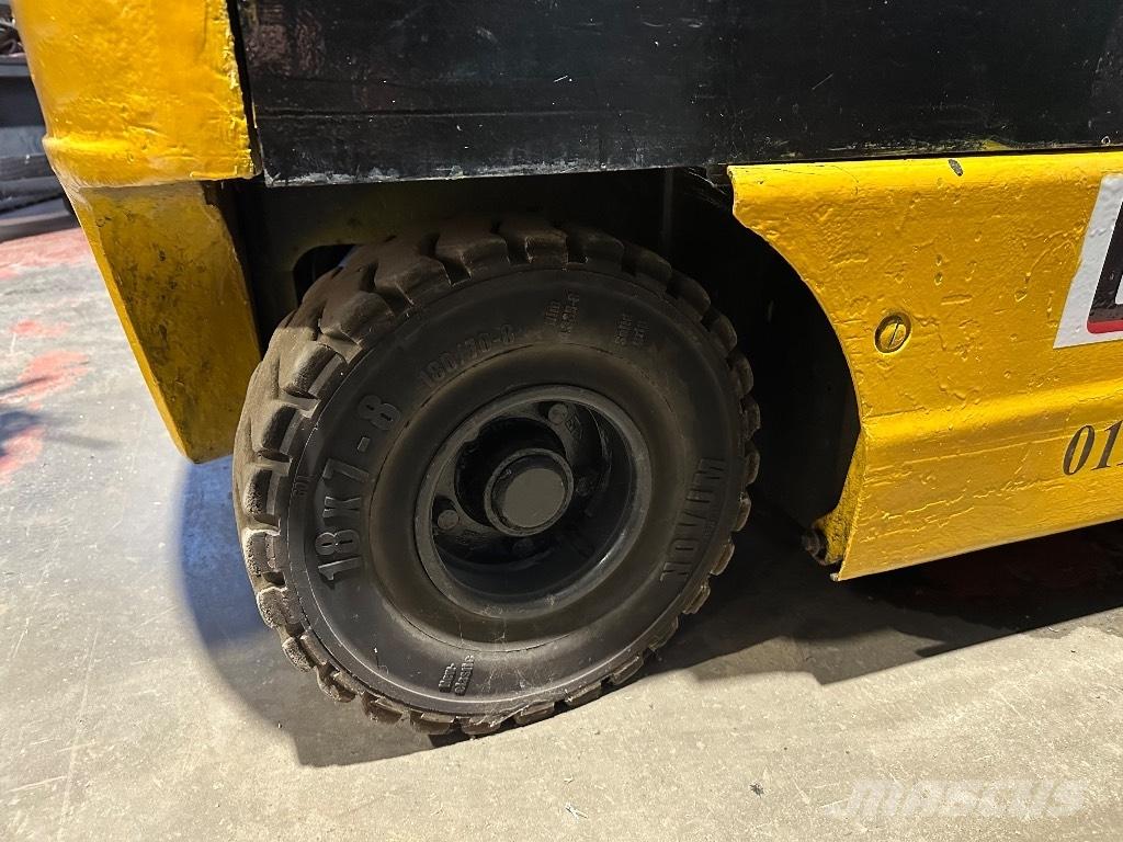 OM E 25 C 電動堆高機