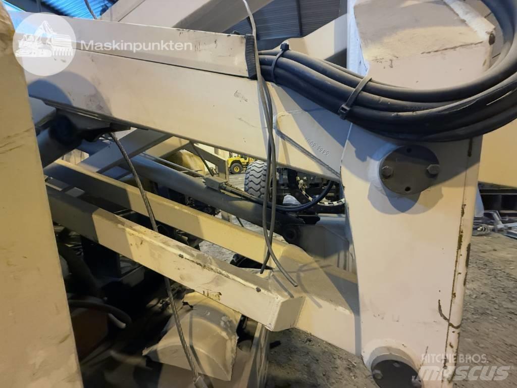 Terex TA 50 RT 曲臂高空作業車