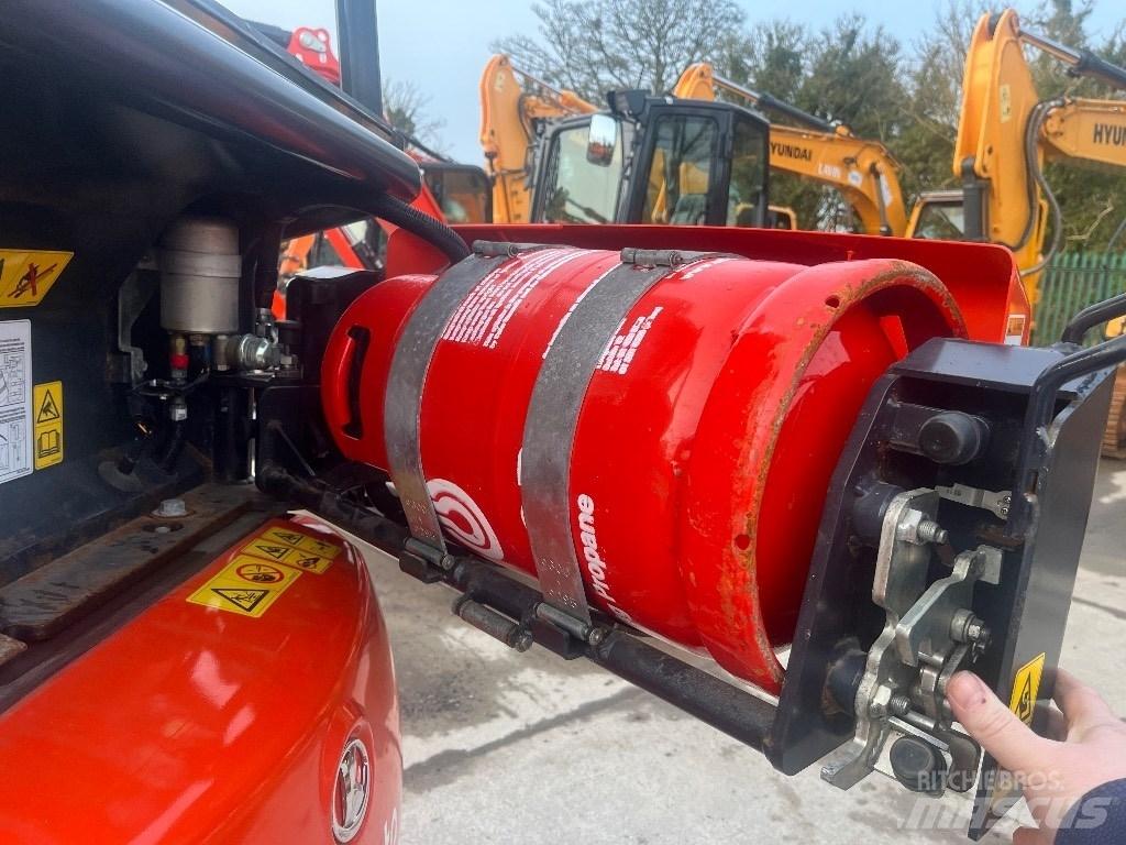 Kubota KX 019-4 小型挖土機/掘鑿機<7t(小型挖掘機)