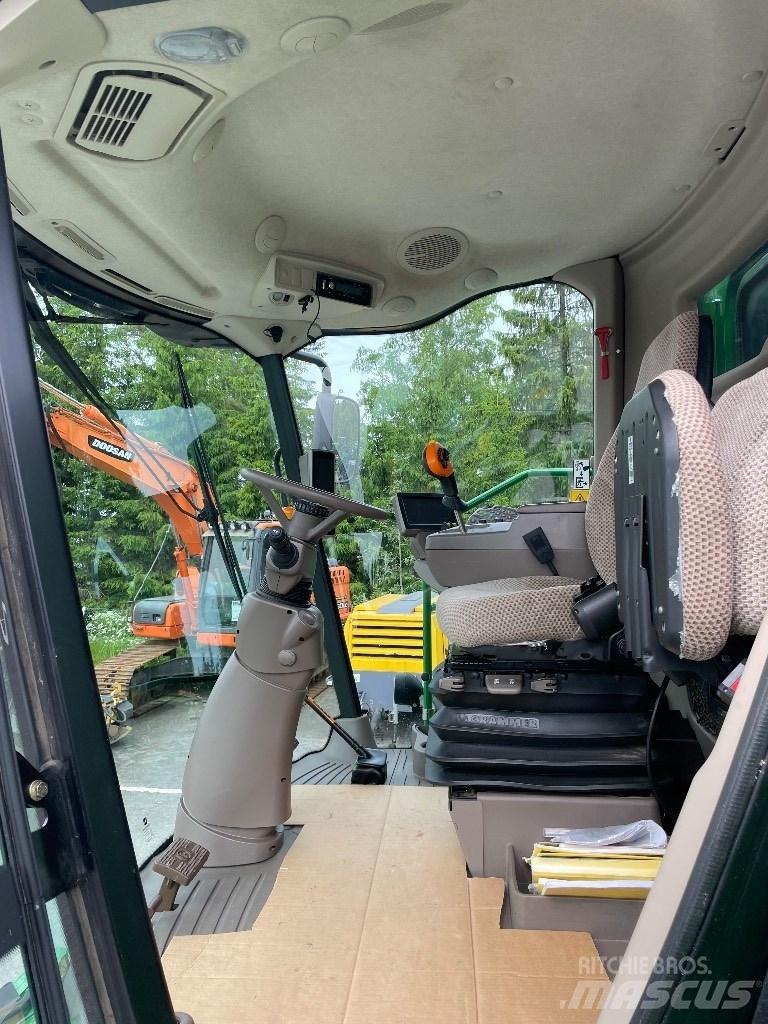 John Deere W 540 聯合收穫機