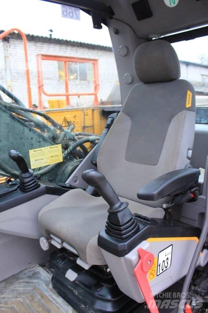Volvo EC 220 E 履帶式 挖土機/掘鑿機/挖掘機