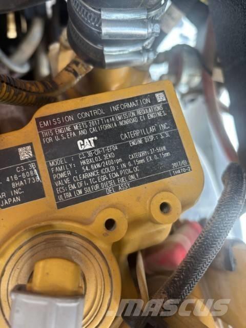 CAT 906 輪胎式裝載機