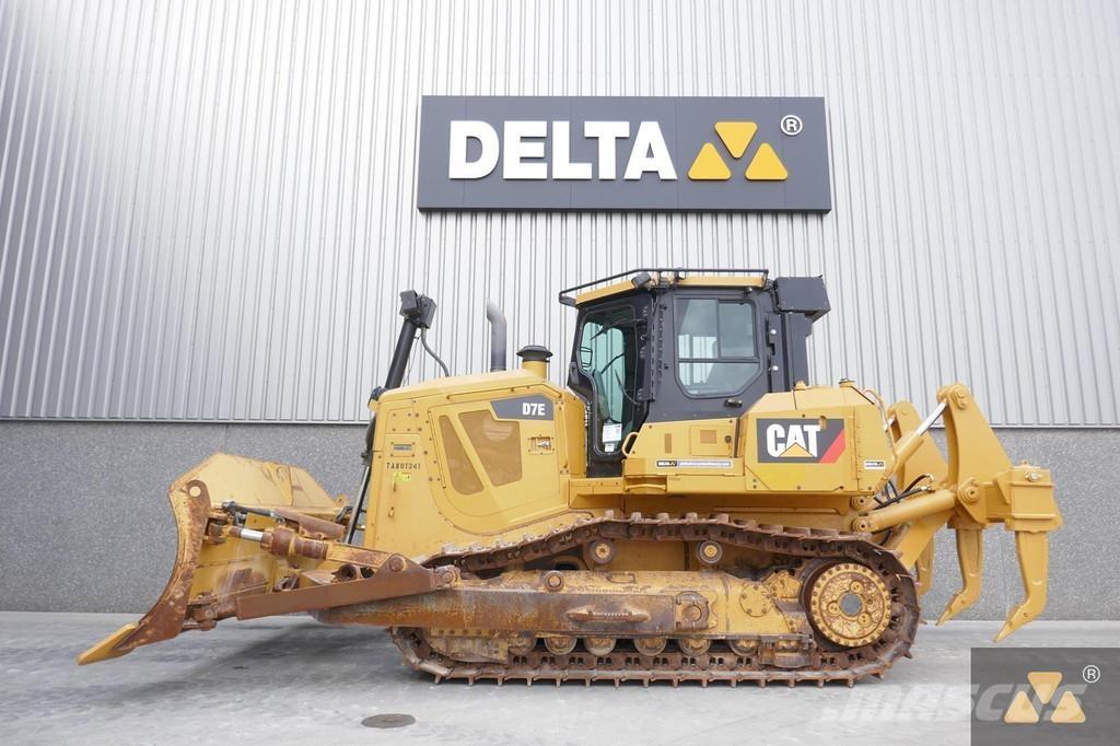 CAT D7E 履帶推土機