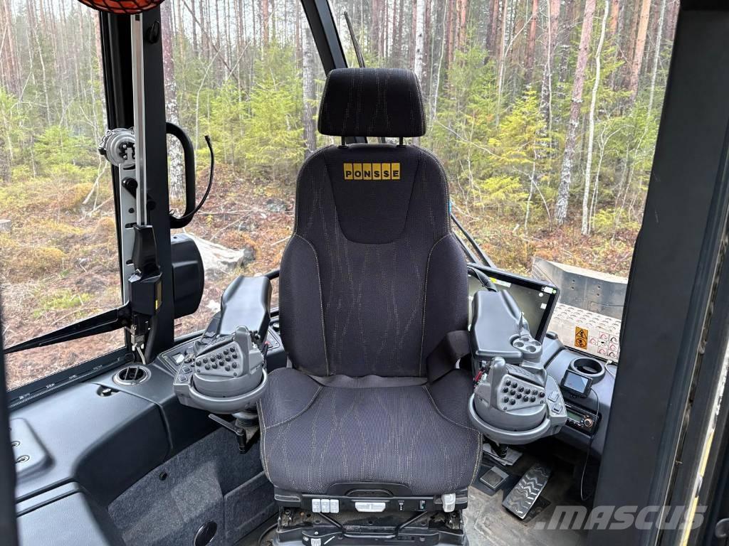 Ponsse ERGO 8W 收穫機