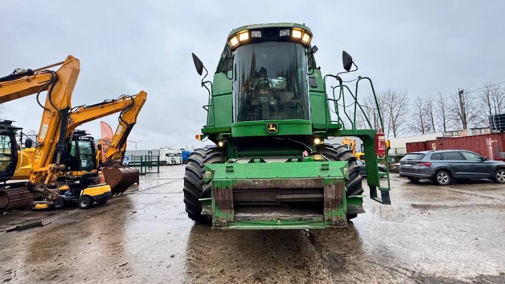 John Deere 9880 STS 聯合收穫機