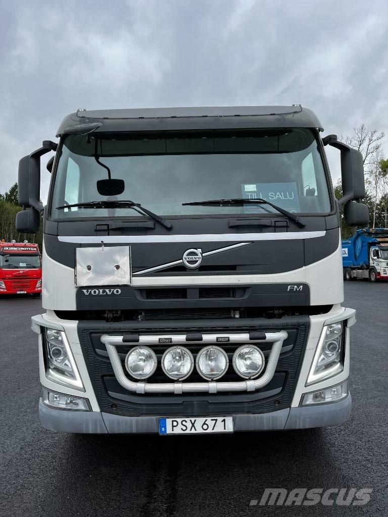 Volvo FM 6X2 裝載運輸卡車