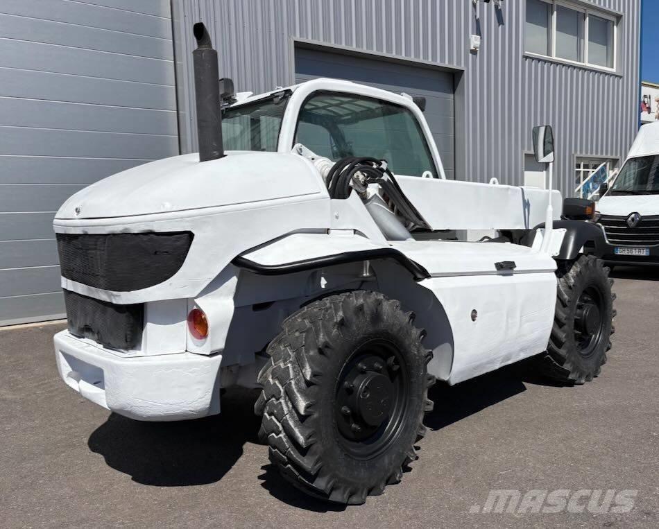 Manitou MT 523 伸縮臂操作車