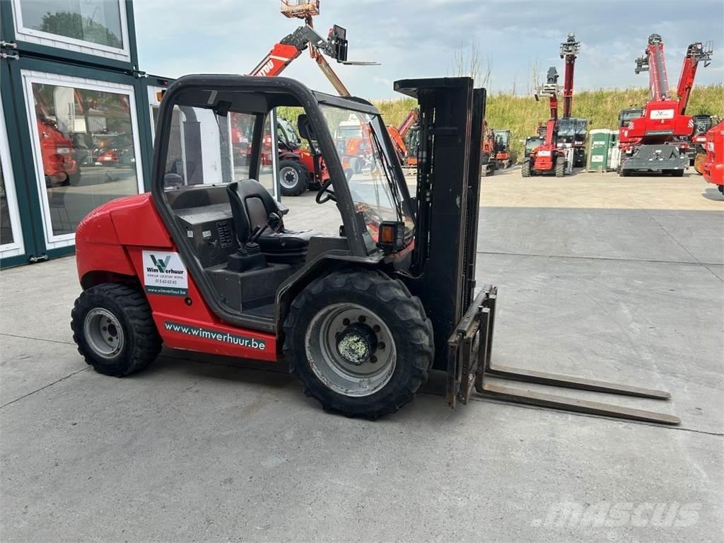 Manitou MH25-4 越野車