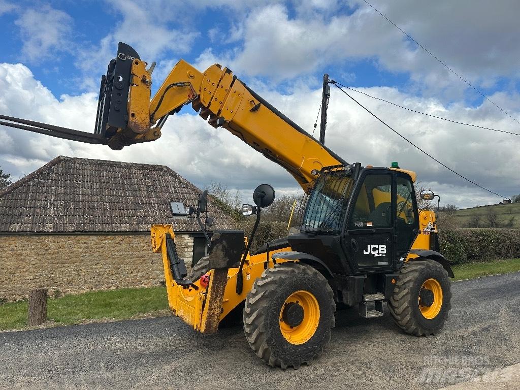 JCB 540-170 伸縮臂操作車