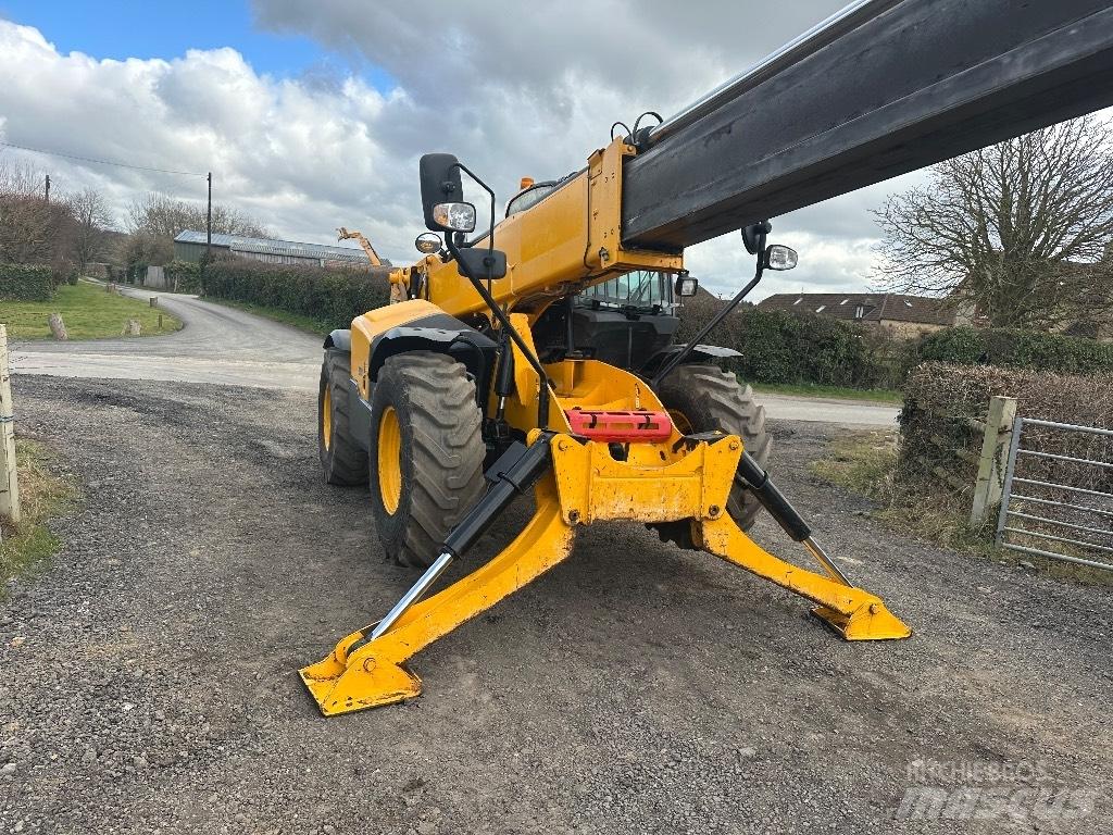 JCB 540-170 伸縮臂操作車